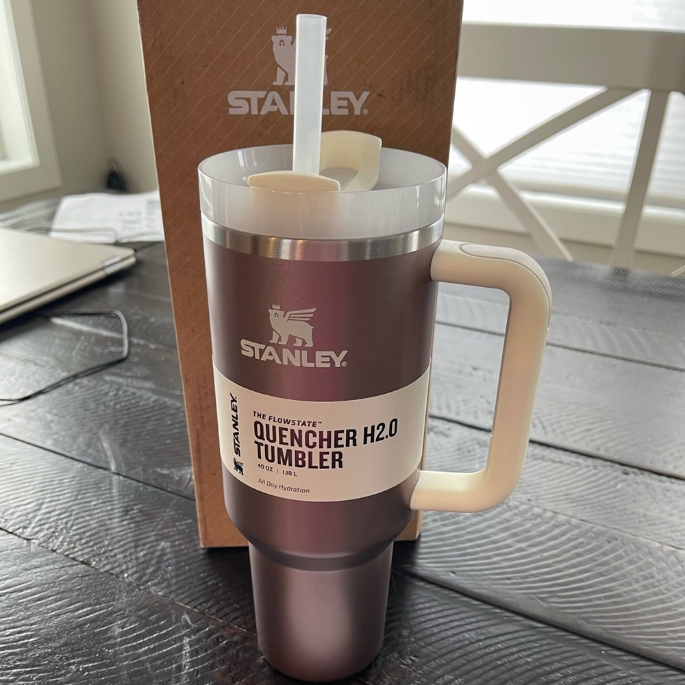 40oz H2.0 Stanley Rose Glow